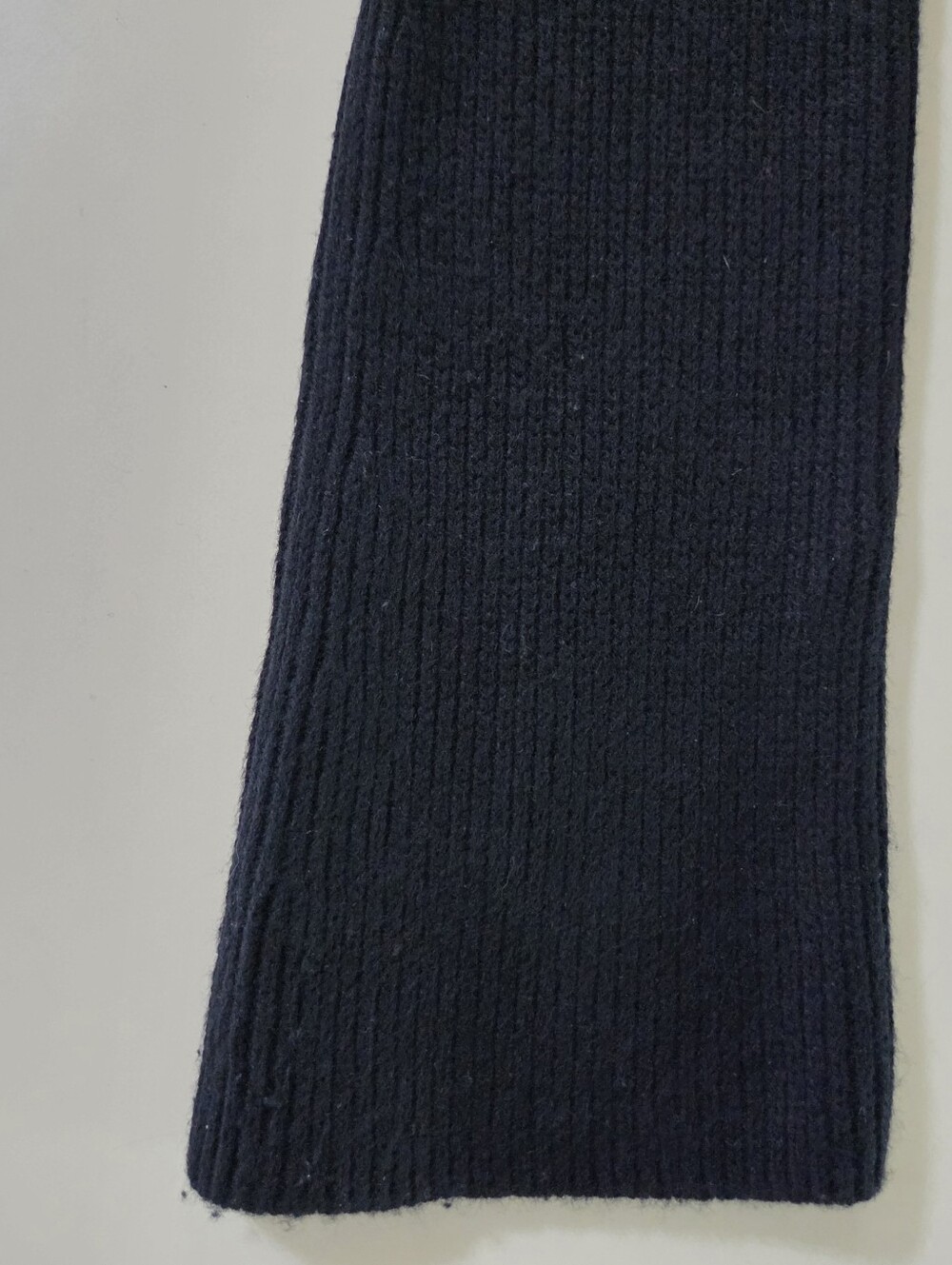 Athleta Black Crewneck Wool Cashmere Bell Sleeve Sweater - Picture 11 of 16